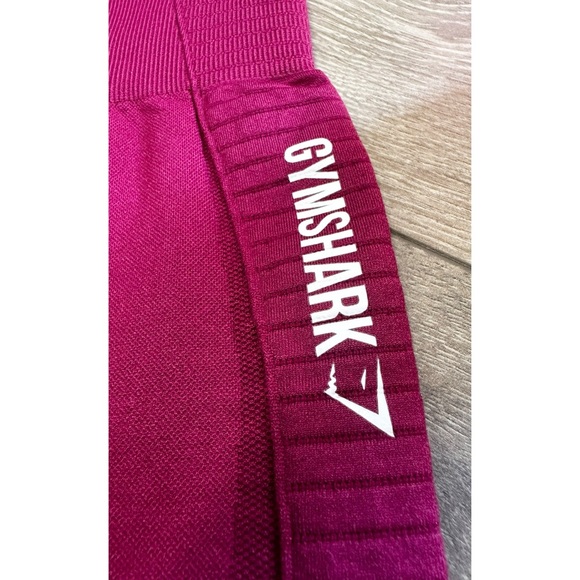 •Gymshark• Energy Seamless crop leggings in Crimson Red - Picture 2 of 8
